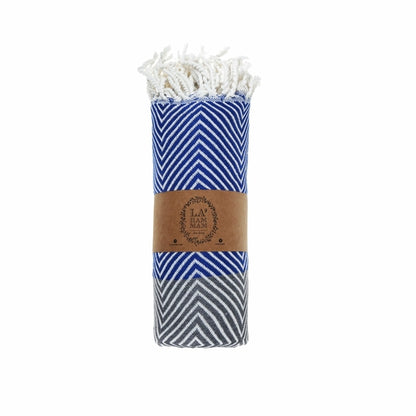 Luxus-Badetuch aus Baumwolle von BeachAndSteam, weich, leicht und schnelltrocknend, perfekt für den Strand.