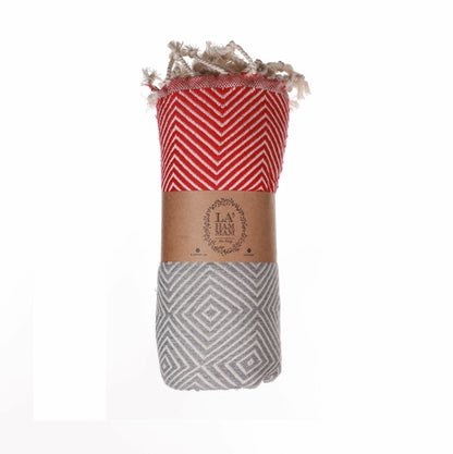 Luxus-Badetuch von BeachAndSteam aus Baumwolle, weich, leicht und schnelltrocknend, ideal für den Strandgebrauch.